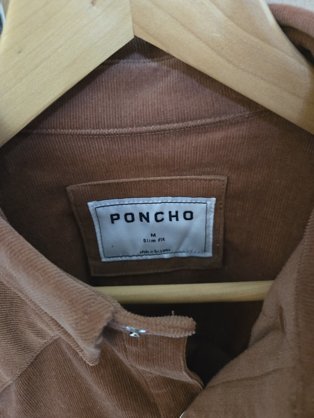 Men's Poncho Corduroy Button-Up Pearl Snaps Medium Slim Shirt in Rust - Picture 2 of 3